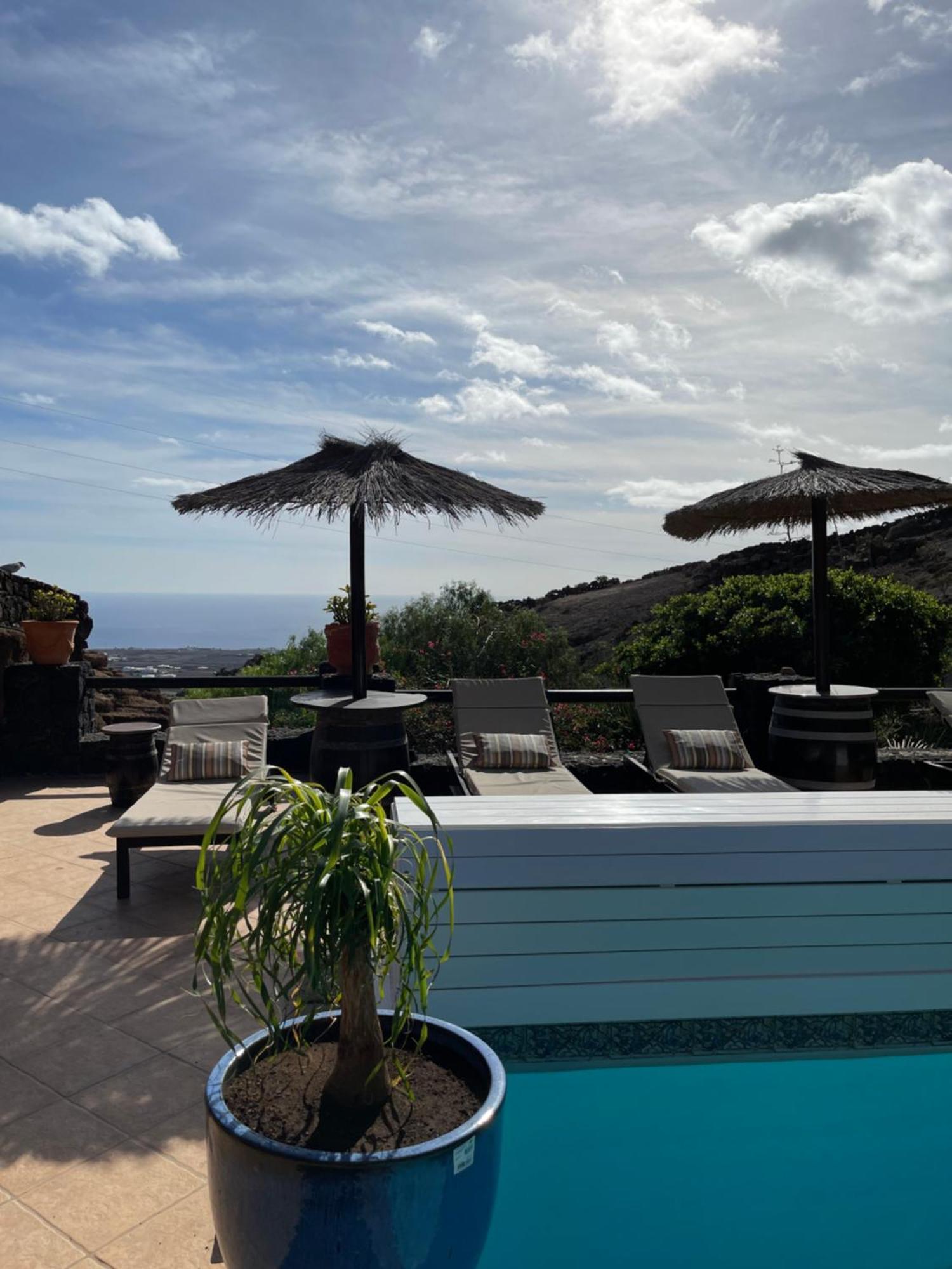 Castillo Lanzarote Villa Bailey - Luxury Villa - Pet Friendly With Heated Pool La Asomada  エクステリア 写真
