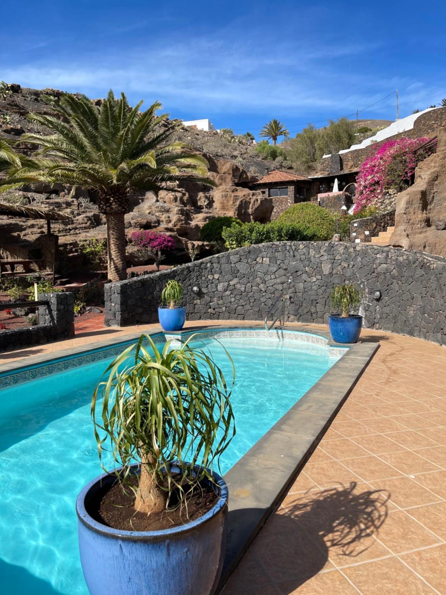 Castillo Lanzarote Villa Bailey - Luxury Villa - Pet Friendly With Heated Pool La Asomada  エクステリア 写真