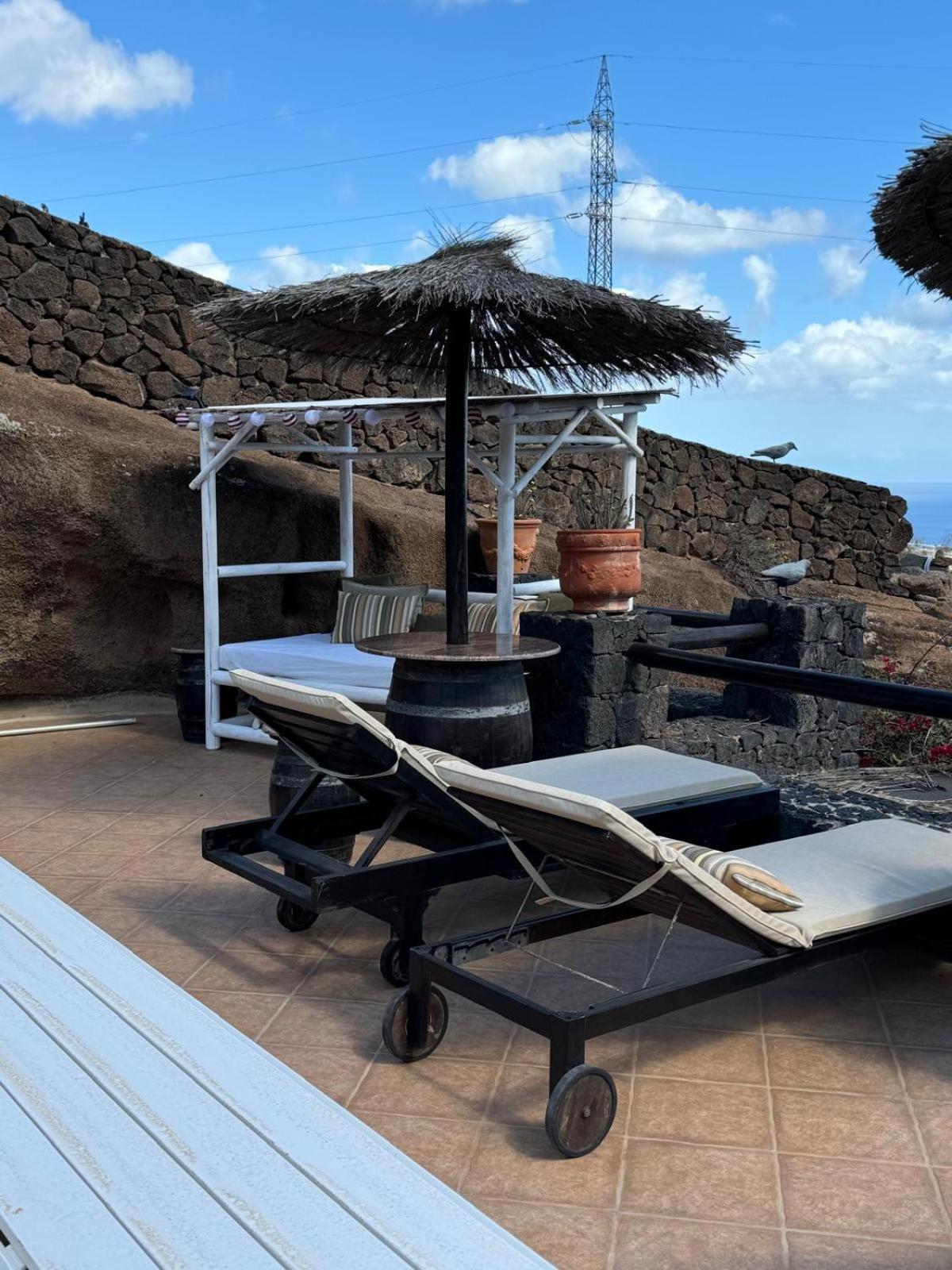 Castillo Lanzarote Villa Bailey - Luxury Villa - Pet Friendly With Heated Pool La Asomada  エクステリア 写真