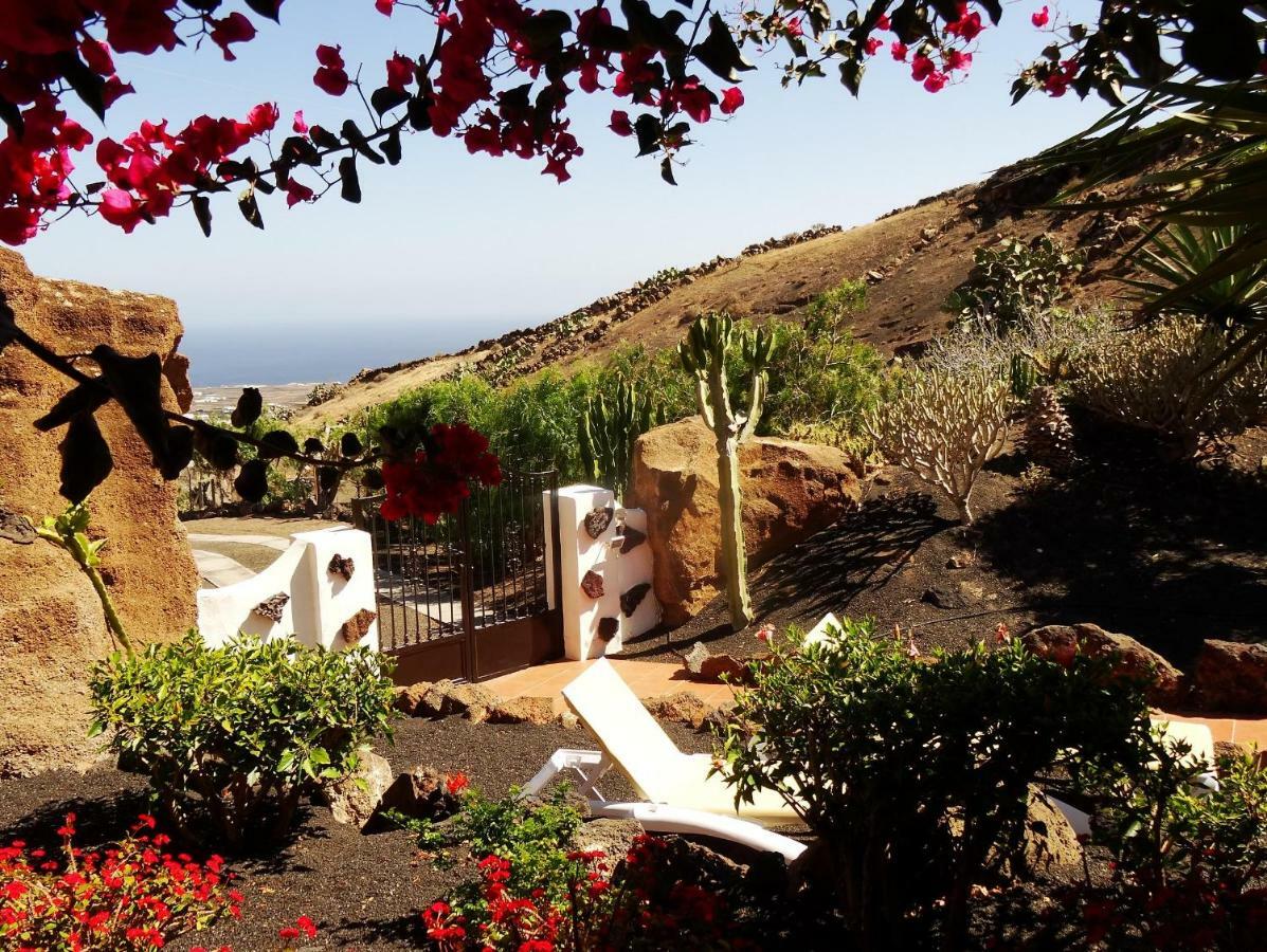 Castillo Lanzarote Villa Bailey - Luxury Villa - Pet Friendly With Heated Pool La Asomada  エクステリア 写真